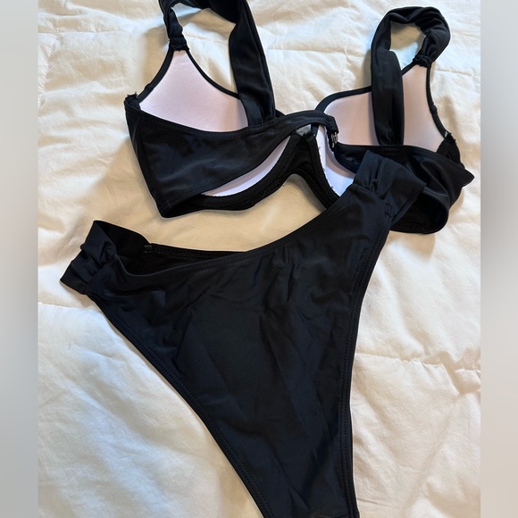 Black Bikini Set - Picture 5 of 5